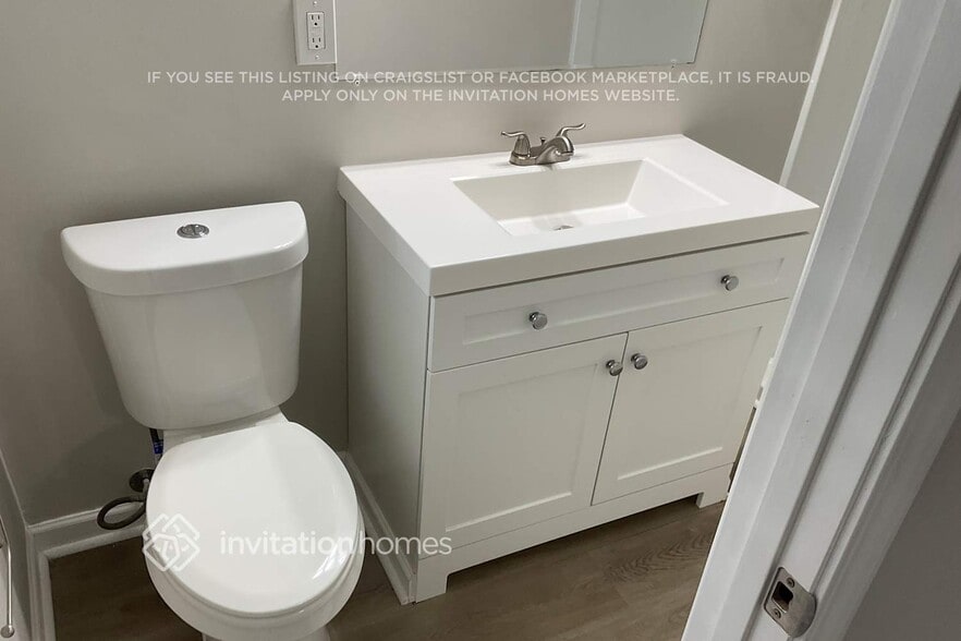 Building Photo - 944 Betty Dr