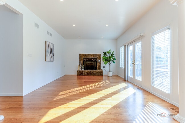 Building Photo - 20772 N William Ave