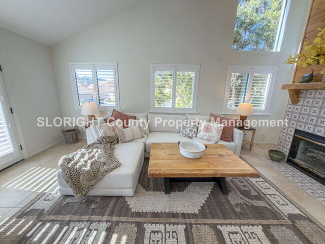 Building Photo - AVAILABLE APRIL - Beautifully Updated Furnished Home in Avila Beach - 3 Bed / 2.5 Bath