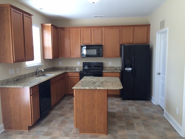 Building Photo - 3686 Village Springs Dr