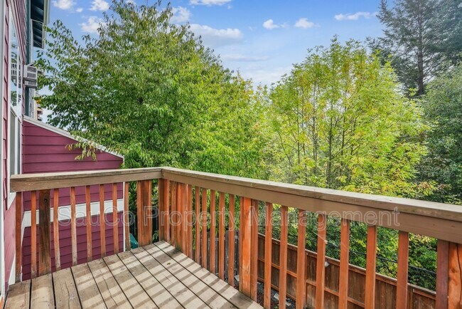 Building Photo - 20680 NW Sedona Ln