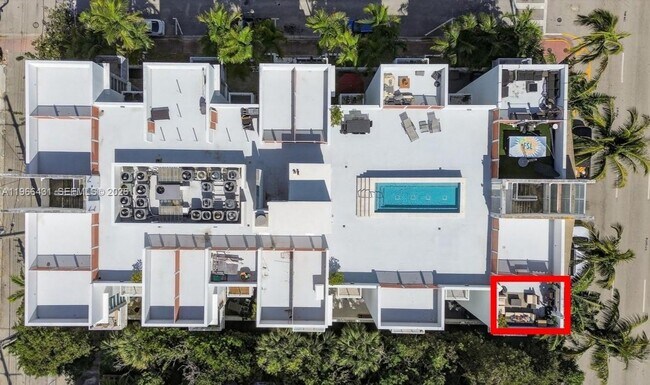 Building Photo - 7744 Collins Ave