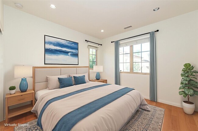 Building Photo - 83 Bianco