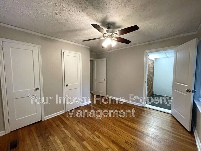 Building Photo - 430 Lynnhaven Dr SW