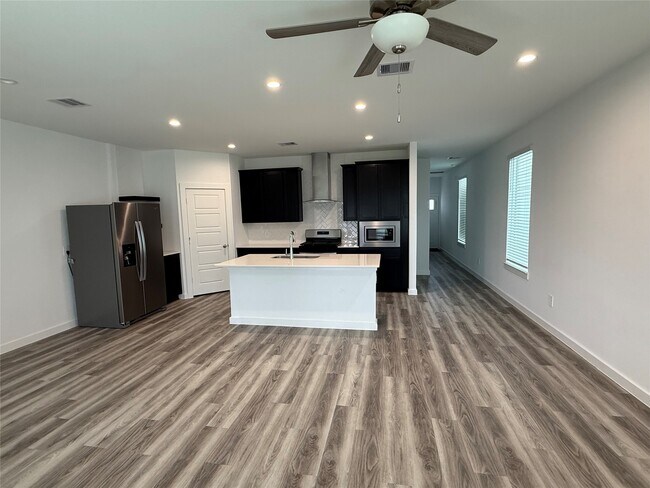 Building Photo - 12319 Maria Heights Ct