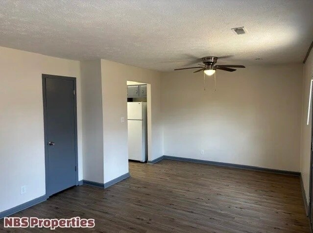 Building Photo - 9149 Cedarpark Ln