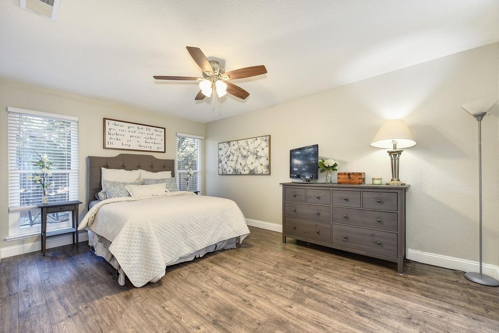 Building Photo - 8313 Crossoak Way