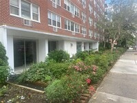 Building Photo - 172-70 Highland Ave