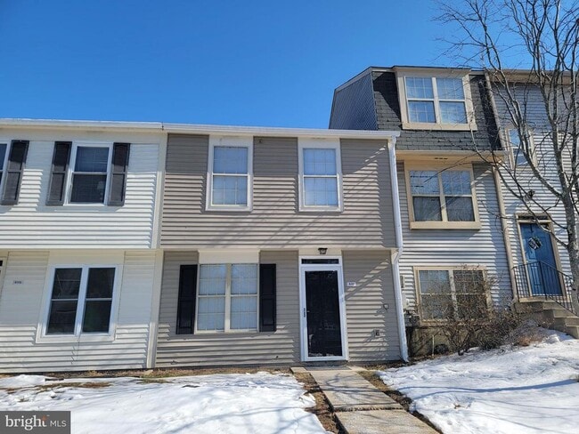 Building Photo - 4197 Drake Ct