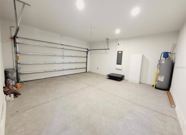 Building Photo - 9051 Coral Cpe St