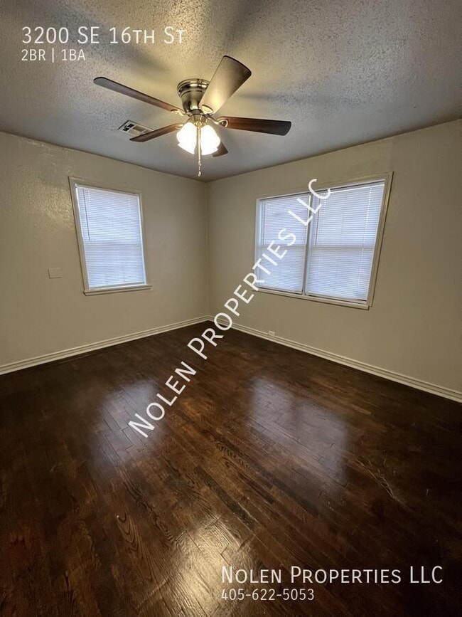 Building Photo - 3200 SE 16th St