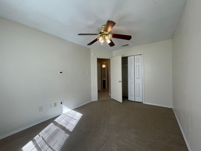 Building Photo - 4903 Morning Glen Ln