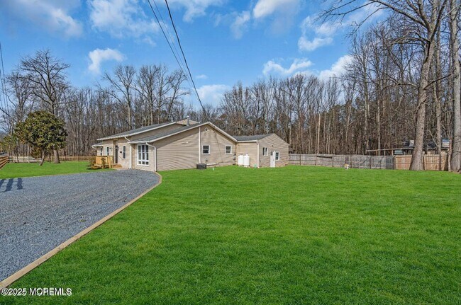 Building Photo - 23A Stoney Hill Rd