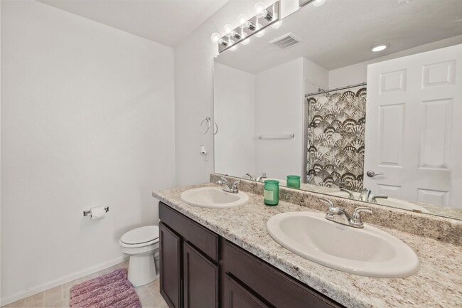 Building Photo - 3315 Bella Luna Dr