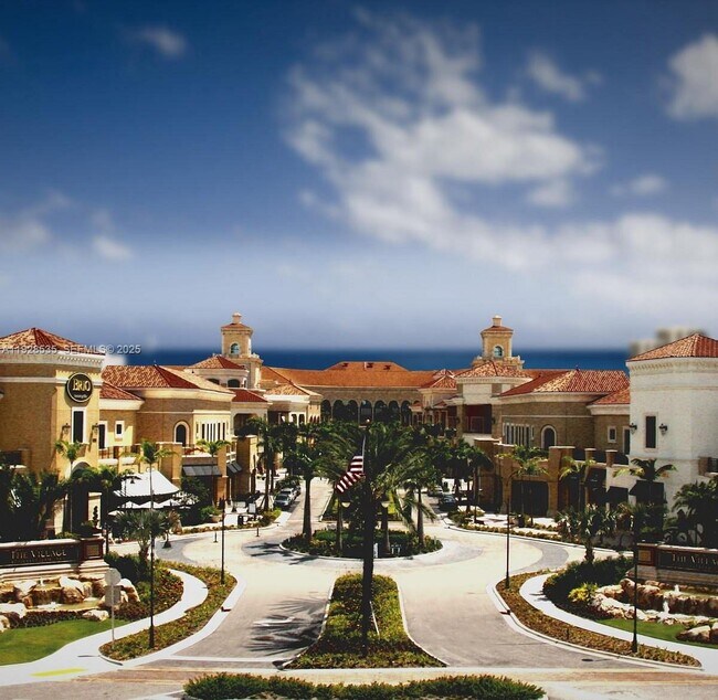 Building Photo - 1833 S Ocean Dr