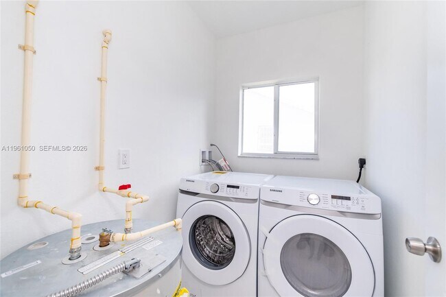 Building Photo - 4803 NW 23rd Ave