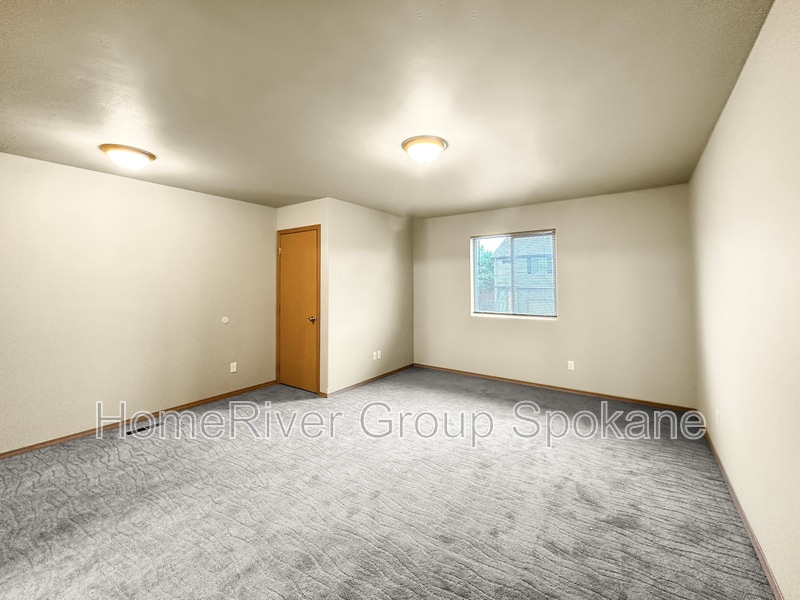 Building Photo - 2714 N Fox Rd