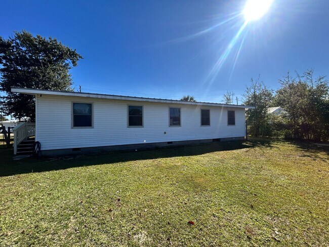 Building Photo - 606 Florida Ave