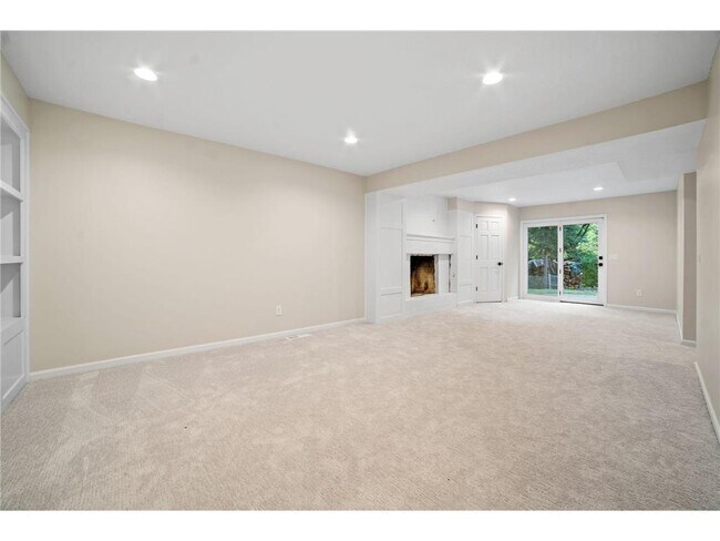 Building Photo - 17711 Creek Ridge Pass