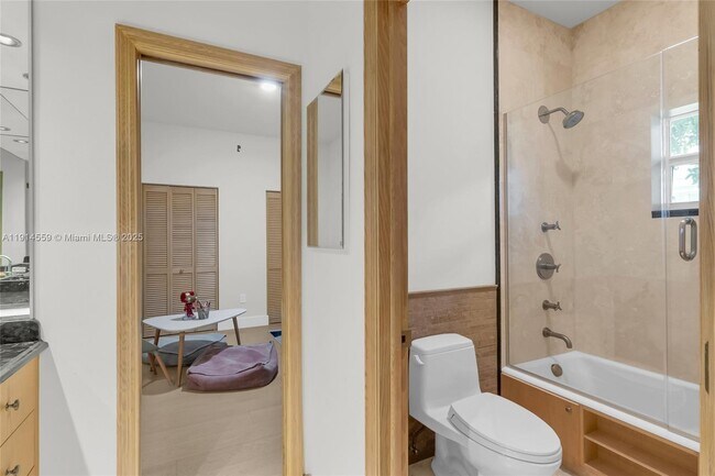 Building Photo - 5794 SW 76th Terrace