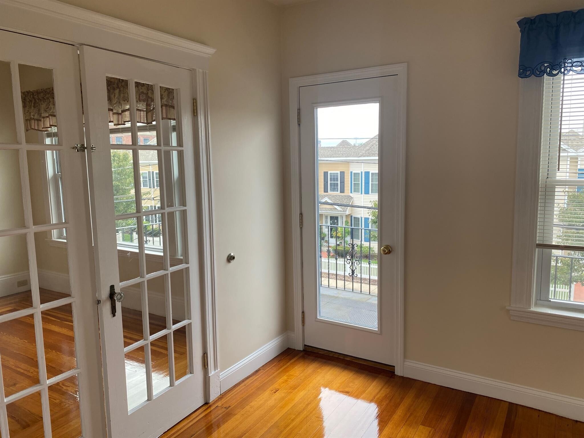 Building Photo - 190 Harvard St