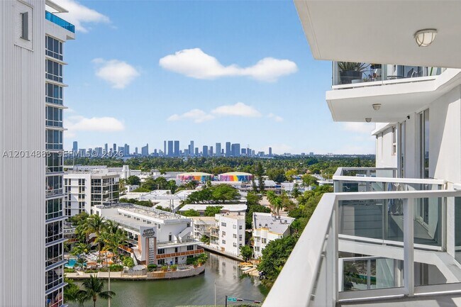 Building Photo - 2401 Collins Ave