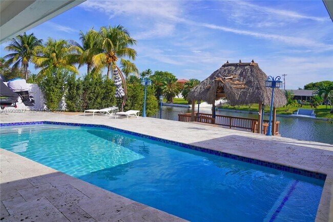 Building Photo - 17135 NW 87th Ave