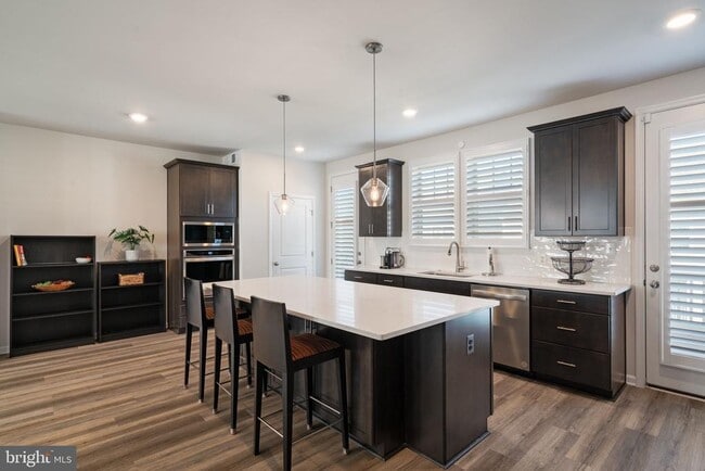 Building Photo - 9520 Barnes Lp