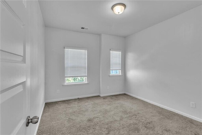 Building Photo - 5108 City Walk Dr
