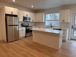 Building Photo - 766 S Ashton Ave