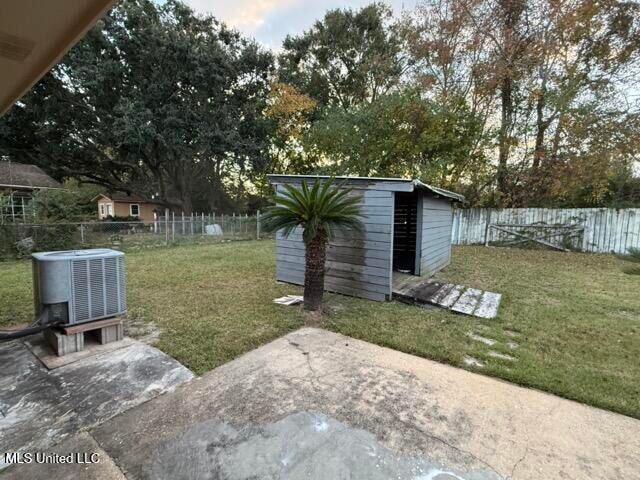 Building Photo - 320 Springdale Cir