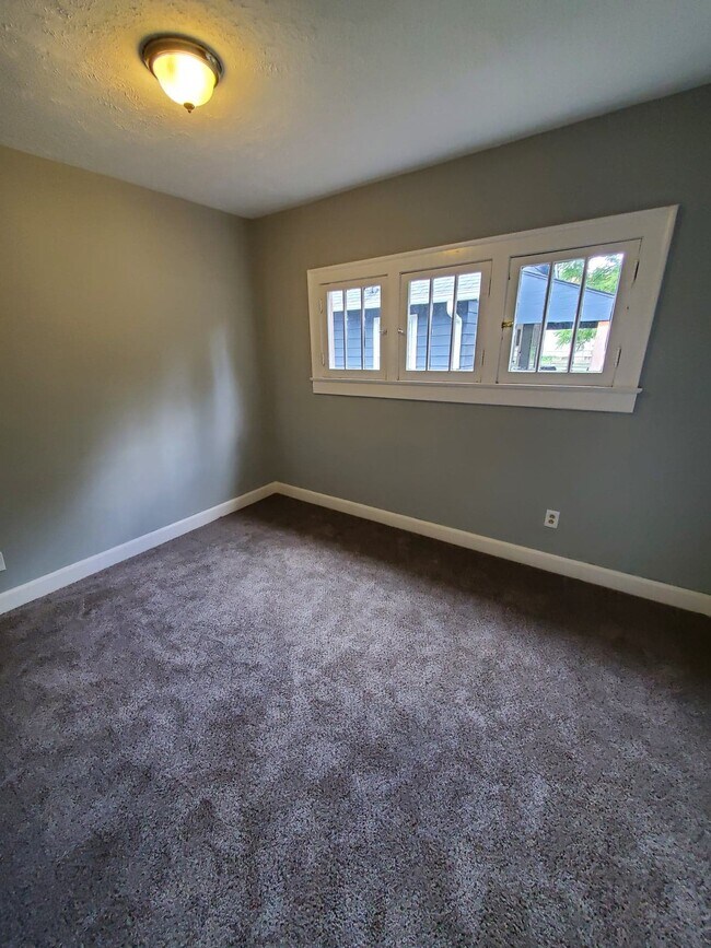 Building Photo - 50 Jefferson Ave