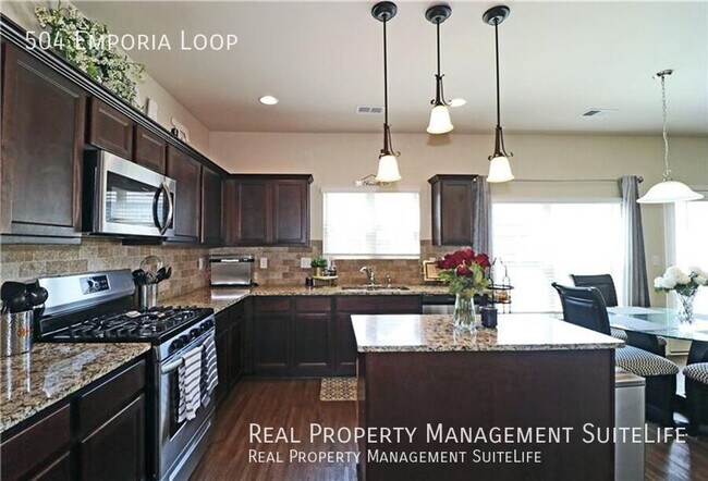 Building Photo - 504 Emporia Loop