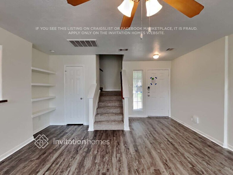 Building Photo - 810 Rosa Del Villa Ct
