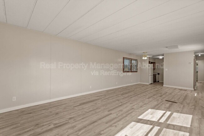 Building Photo - 4608 E 472 Rd