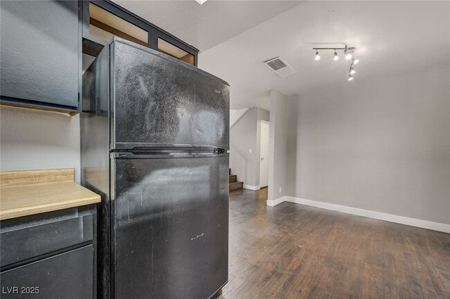 Building Photo - 4339 Spencer St