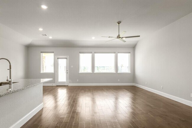 Building Photo - 4138 Shackleton Ct