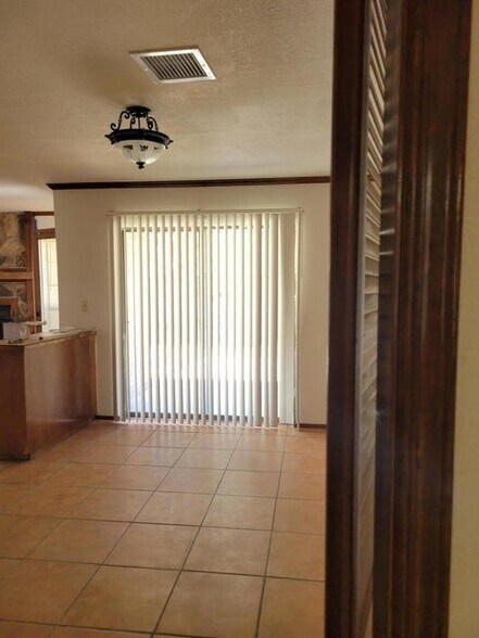 Building Photo - 5624 Spiritus
