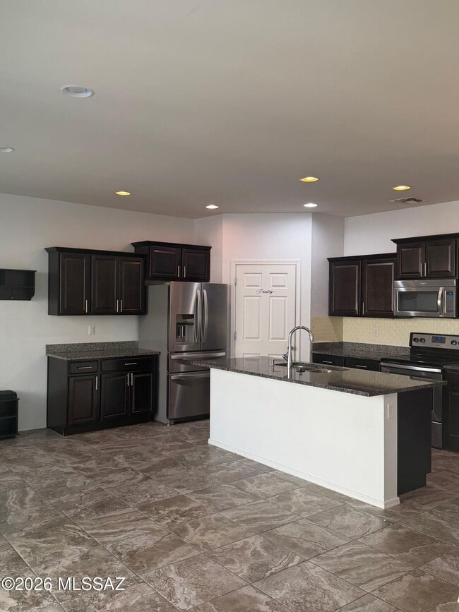 Building Photo - 10990 E Palmetto Pointe Trail