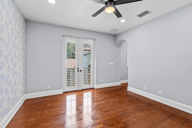 Building Photo - 17550 Circle Pond Ct