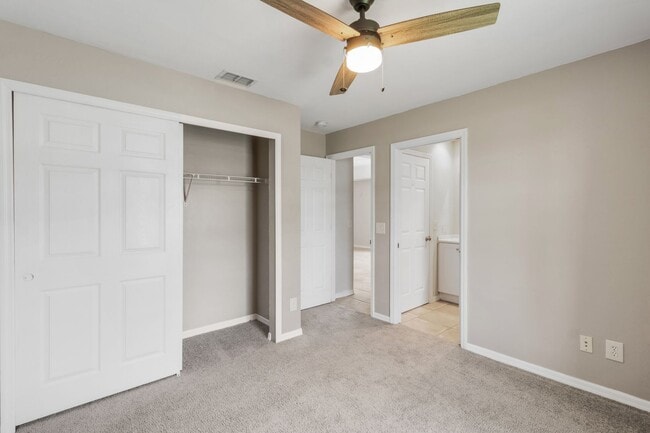 Building Photo - Spacious Duplex in SW Cape Coral