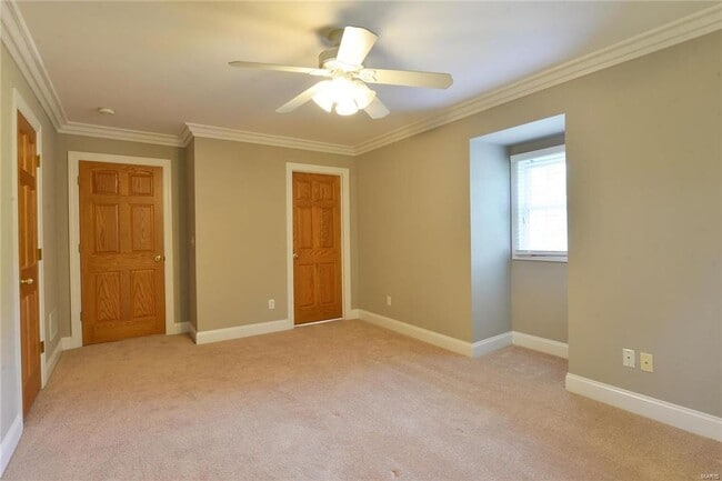 Building Photo - 8940 Ladue Rd