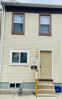 Building Photo - 358 W Gas Ave