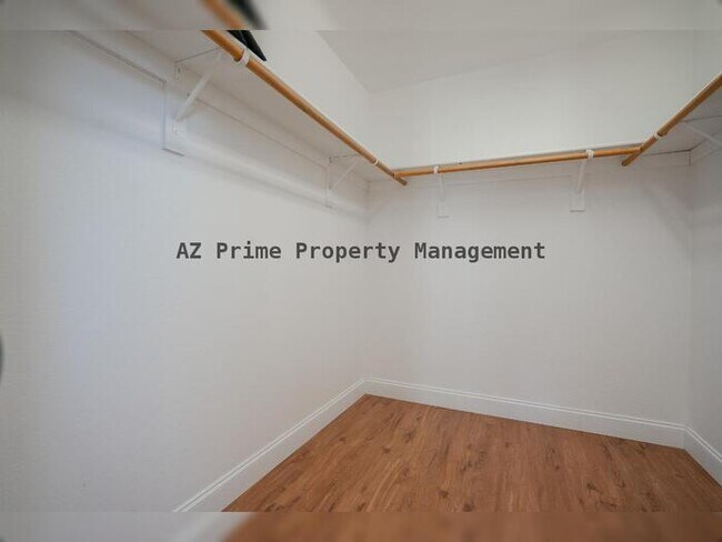 Building Photo - 17432 W Calavar Rd