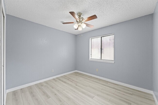 Building Photo - 1509 Pecos St