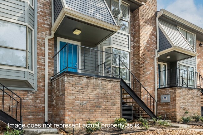 Building Photo - 2202 Place Rebecca Ln