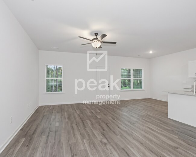 Building Photo - 5935 Spencer Terr.-