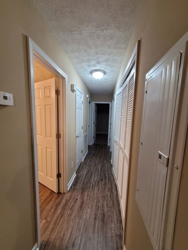 Building Photo - For Rent - Hart County - Fay Kight Circle - Three Bedroom and Two Bathroom Home