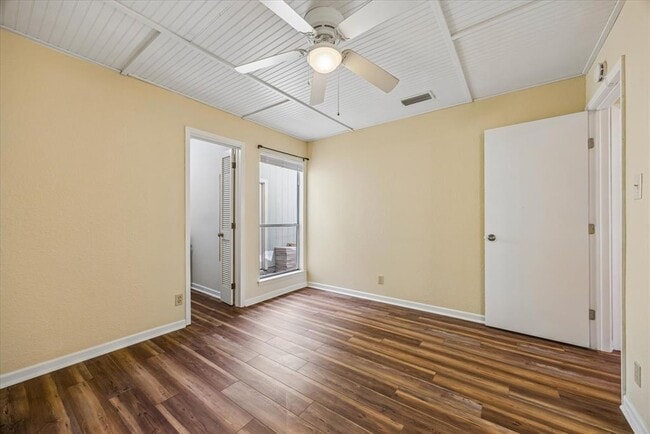 Building Photo - 2808 Thrushwood Dr