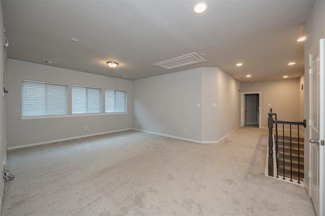Building Photo - 3640 Carlsbad Way